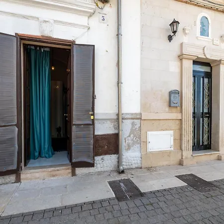 Blue Eyes - Cozy Appartamento Bari